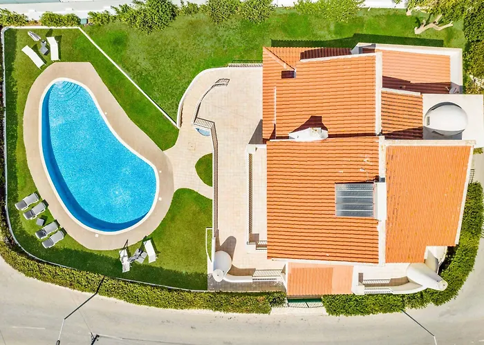 Corcovada Villa Albufeira